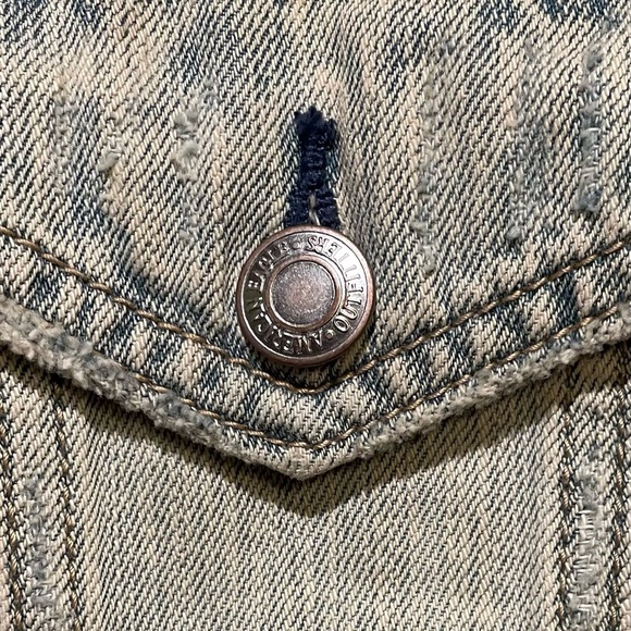 American Eagle Outfitters Light Wash Denim Jacket with Faux Fur - Picture 7 of 8